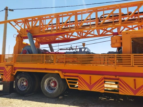 MACHINE DE FORAGE