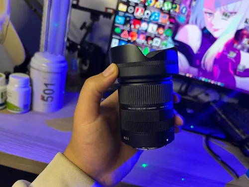 SONY 6400 + SIGMA 18-50/ f2.8