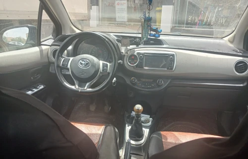 Toyota Yaris 2013 