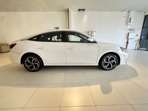 MG MG5 2026 MG5 Luxury Edition