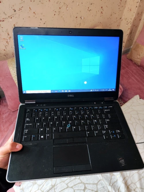 Pc portable dell latitude e 7440