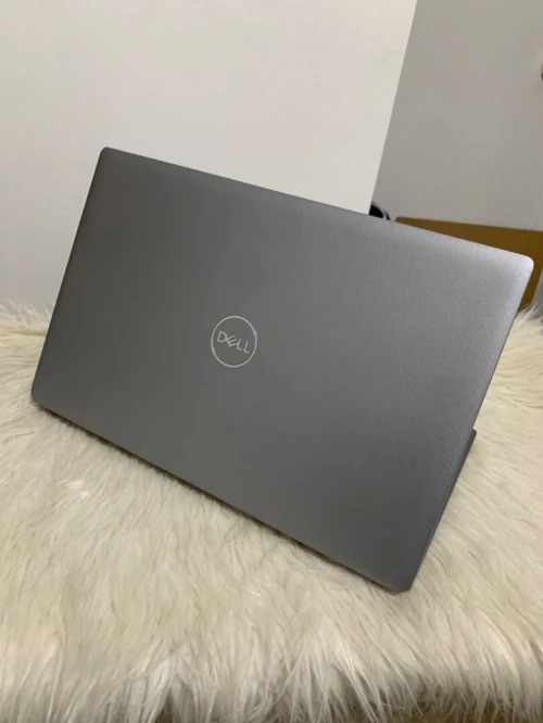 Dell latitude 5550 15.6 4k ultra 5 125U 16g 512g intel graphic lecteur sim chargeur original