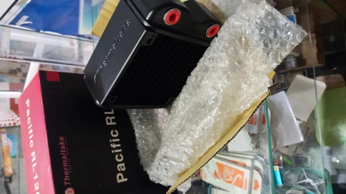 Radiateur watercooling thermeltake
