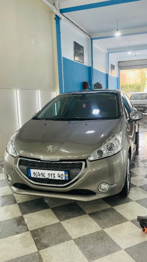 Peugeot 208 2013 Allure