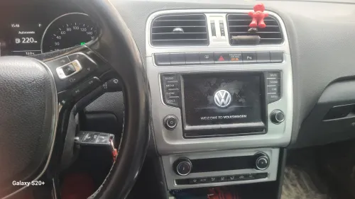 Volkswagen Polo 2016 la carat