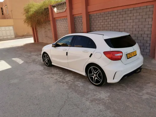 Mercedes Classe A 2014 180  Exclusif +