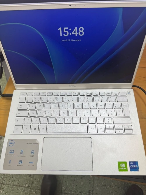 DELL Inspiron 13 série 5000 - N5301