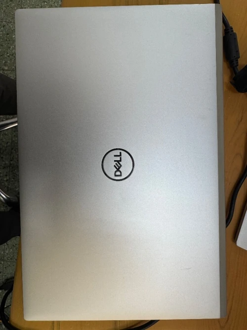 DELL Inspiron 13 série 5000 - N5301