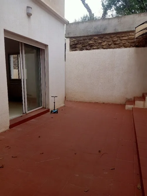 Location Appartement Niveau de villa F6 Alger El mouradia