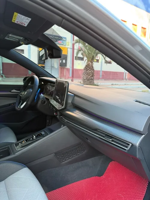 Volkswagen Golf 8 2025 R-Line