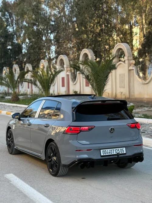 Volkswagen Golf 8 2025 R-Line