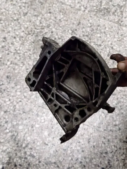 Moteur clio 3 1. 2 16 v essencr