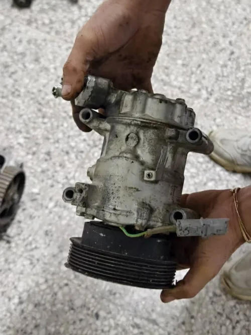 Moteur clio 3 1. 2 16 v essencr