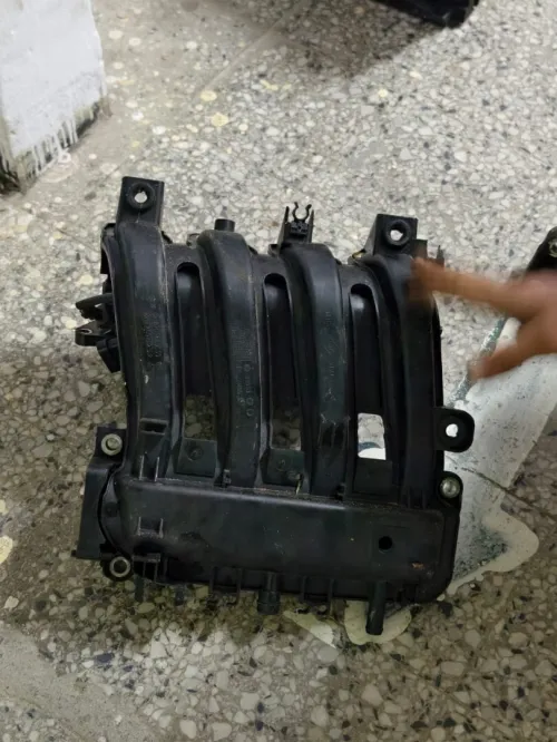 Moteur clio 3 1. 2 16 v essencr