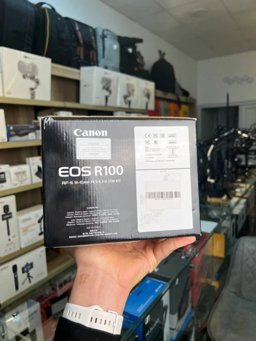CAMERA CANON EOS R100 + OBJECTIF RF-S 18-45MM F4.5-6.3 IS STM KIT