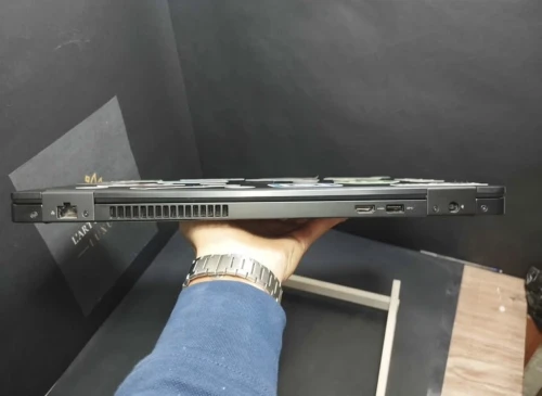 Dell latitude 5580 très bonne état, produit d'Europe.