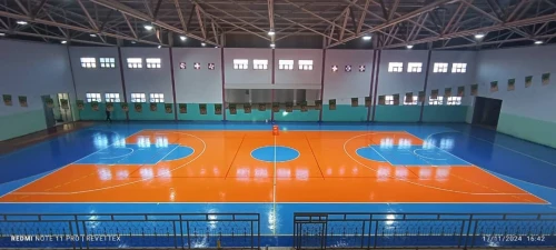 Salle de sport ,coulé sur place 5+2 , 7+2