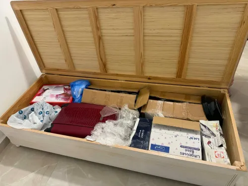 MATELAS AVEC DEUX LIT COFFRE