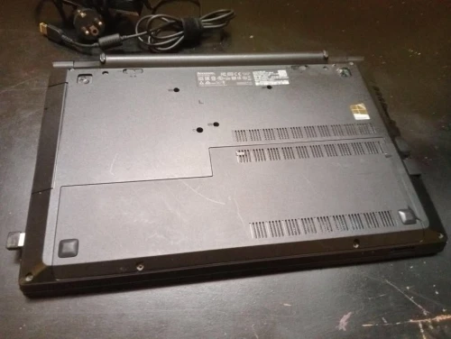 LENEVO PC PORTABLE ( LAPTOP SEMI GAMER )