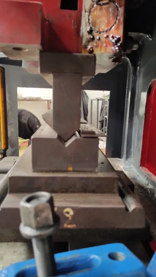 fabrication des moules d'emboutissage et Pieces divers