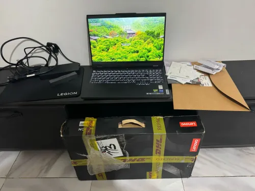 LENOVO LEGION  PRO 7 i