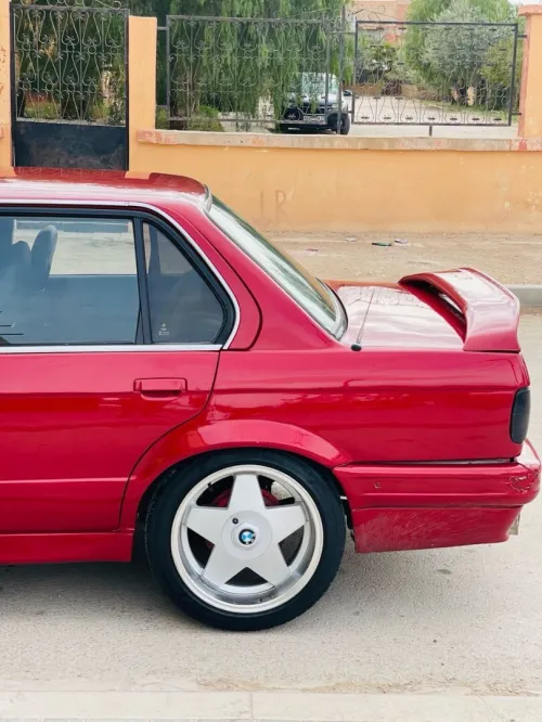 BMW Série 3 1987 
