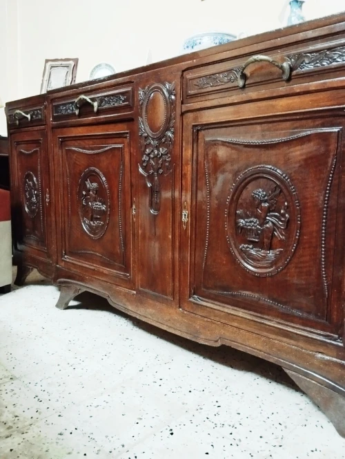 Buffet antique en bois de chêne 