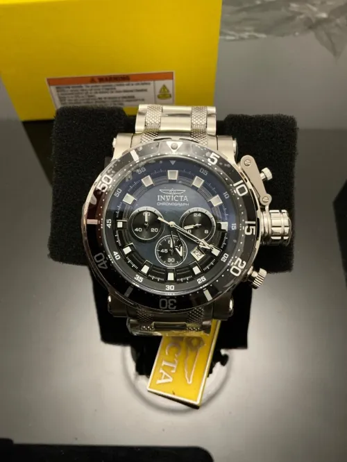 Montre Invicta homme