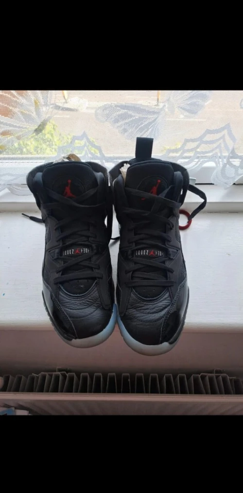 AIR JORDAN JUMPMAN TWO TREY