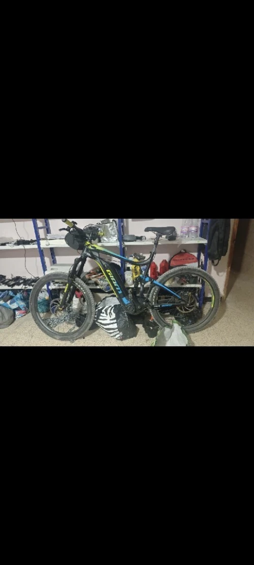 Lot vélos électriques et course carbone FRANCE