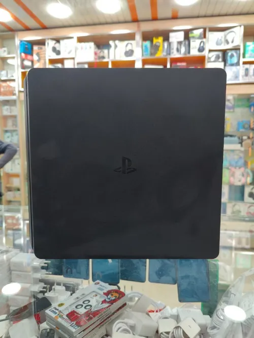Ps4 slim 