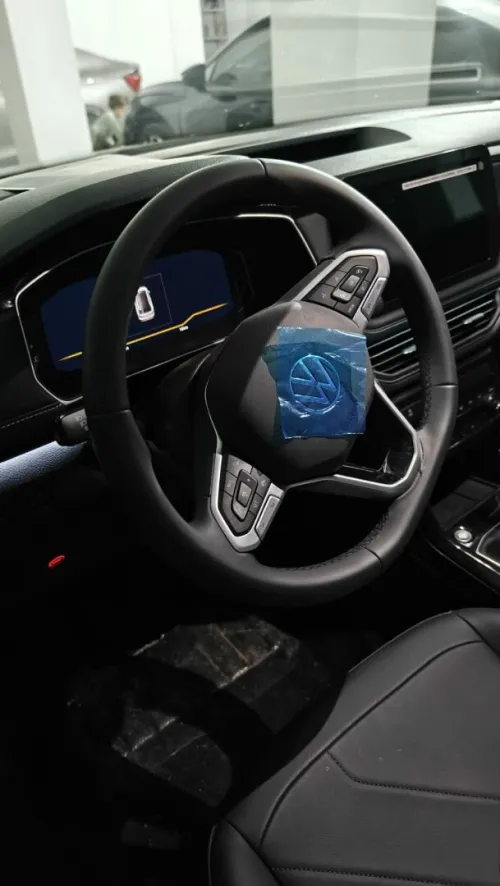 Volkswagen Tharu  2026 Bright Moon Edition 