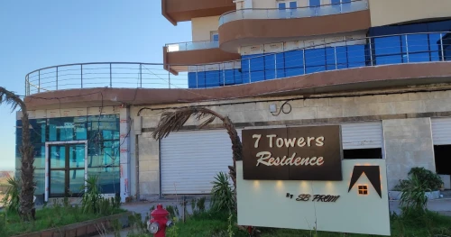 Totems Publicitaires, Signalétique Extérieure et Habillage Vitrine