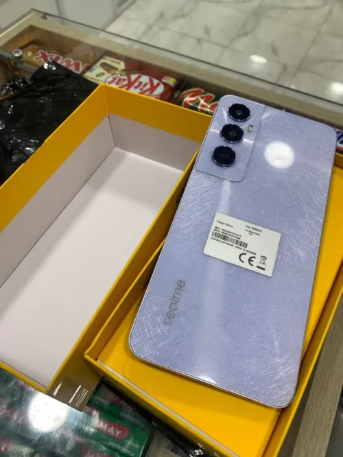 Realme C65