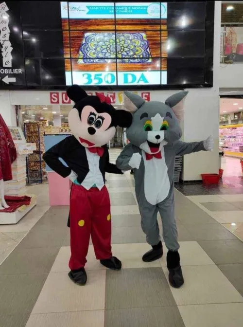 Mascottes (البسة تنكرية )