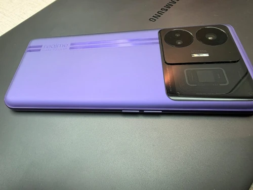 REALME GT3 240W 12Go+4 / 256Go