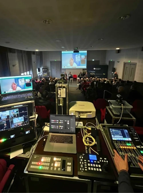 Location matriel de sonorisation professionnels baffle table mixage microphone extra