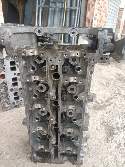 Piece mercedes 651