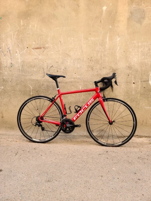 Des vélos d cours professionnels carbon et aluminum 