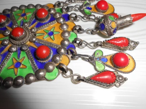 BROCHE EN ARGENT ANCIEN