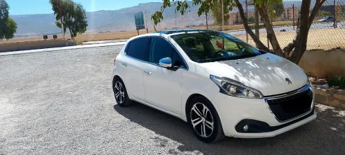 Peugeot 208 2018 Allure Facelift