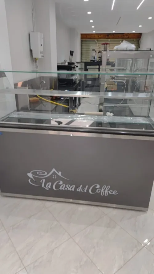 Matériel de cafétéria
