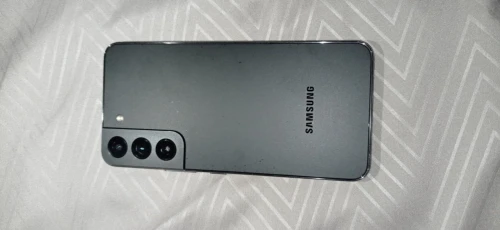Samsung S22