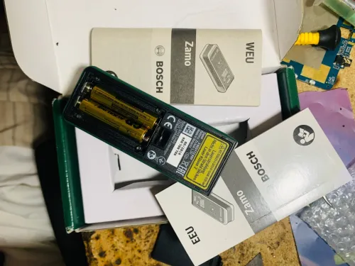 Télémètre laser bosh
