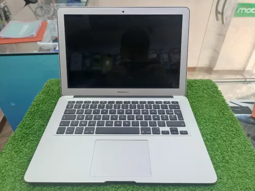 MacBook AIR 2013 + Pack office+ chargeur Original