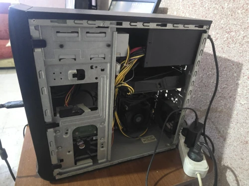 Unité pour gaming / Pc semi gamer État 10/10 