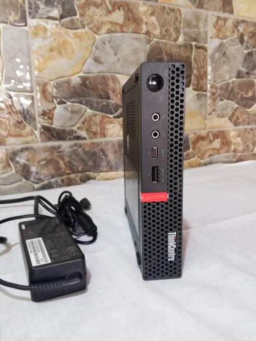 Mini pc lenovo ThinkCentre M720q Cpu I3 8ème génération