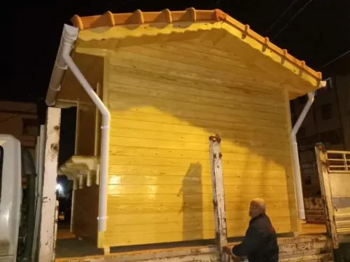 Construction des cahalet en bois