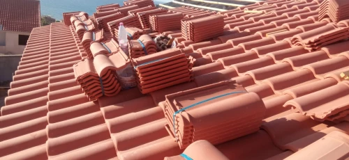 Travaux de tuile et charpente