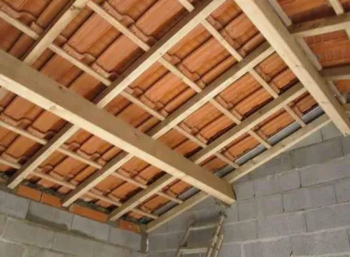 Construction des cahalet en bois